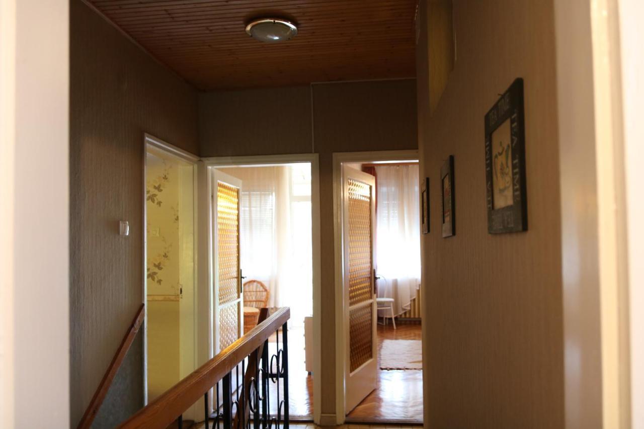 Hajnalka Apartmanhaz * Gyula